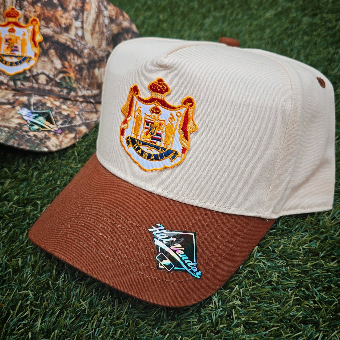 COAT OF ARMS HAT