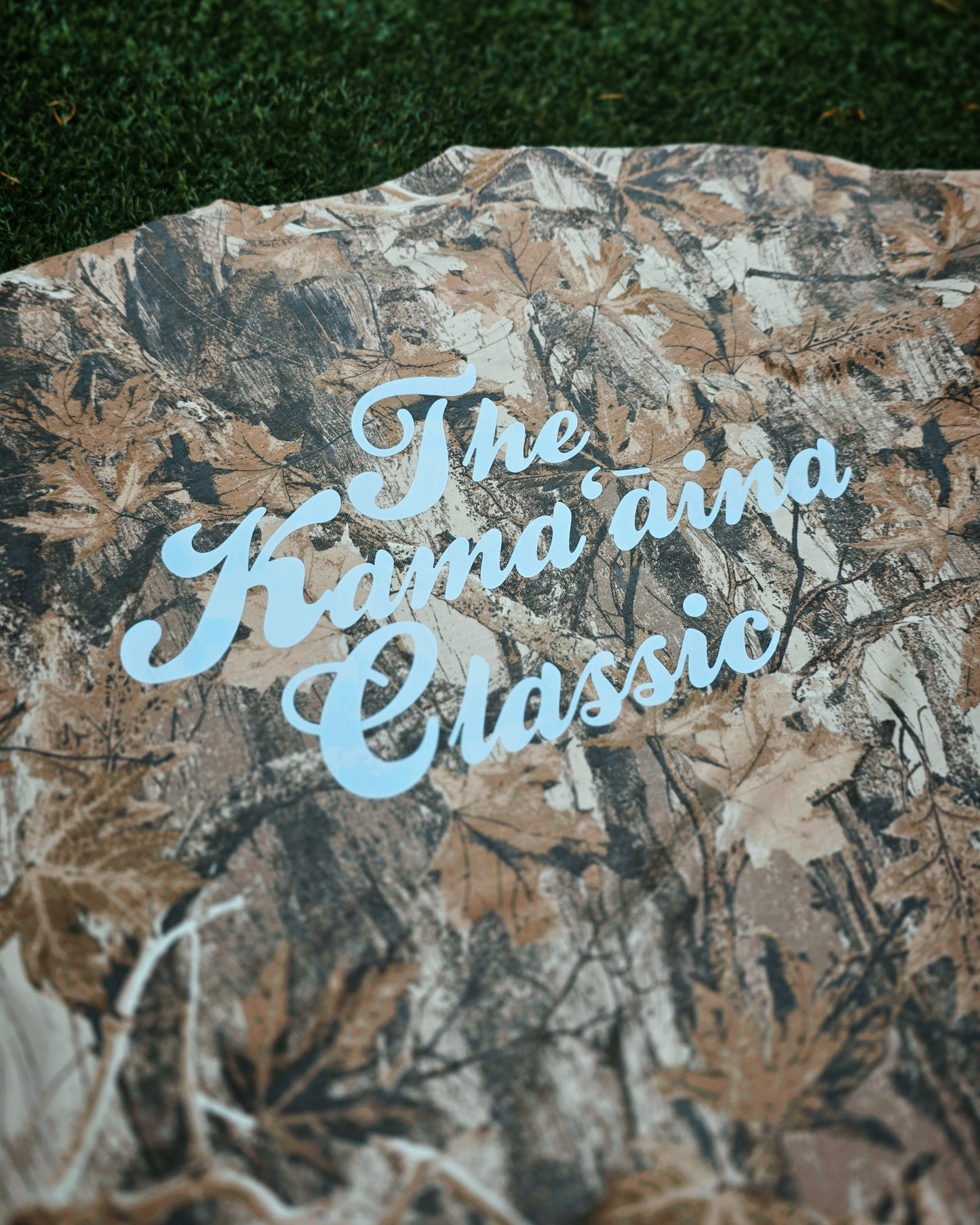 "THE KAMA'ĀINA CLASSIC" FOREST CAMO TEE