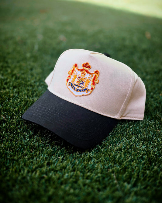 COAT OF ARMS HAT BY THE KAMA'ĀINA CLASSIC