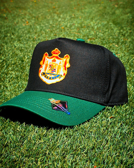 COAT OF ARMS HAT BY THE KAMA'ĀINA CLASSIC