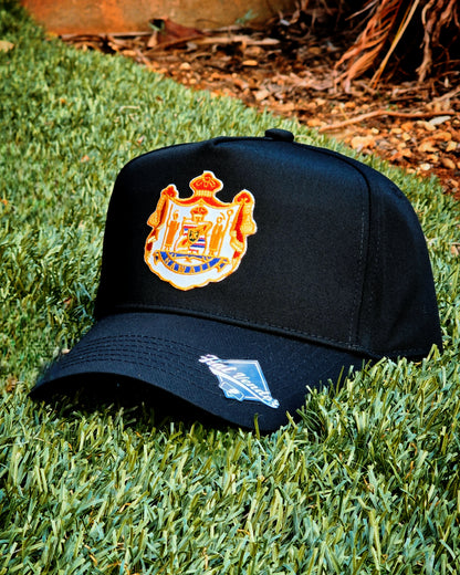 COAT OF ARMS HAT BY THE KAMA'ĀINA CLASSIC