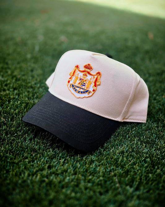 COAT OF ARMS HAT BY THE KAMA'ĀINA CLASSIC