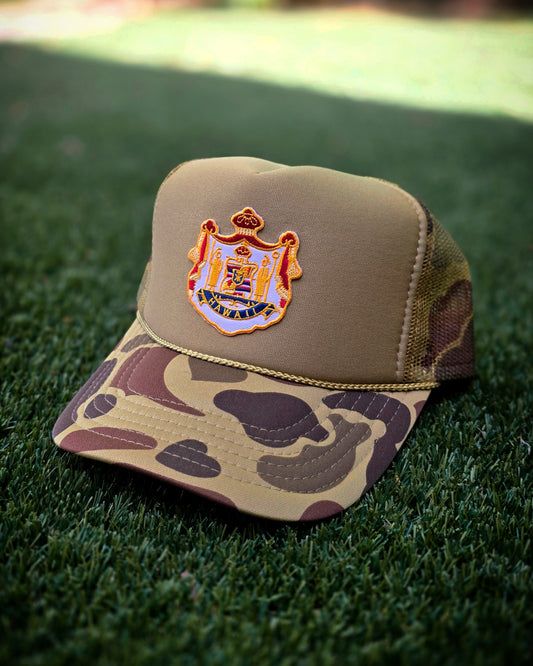 COAT OF ARMS TRUCKER HAT